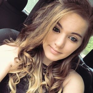 Meet your Posher, Lizzie